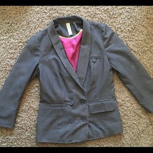 Women’s grey blazer